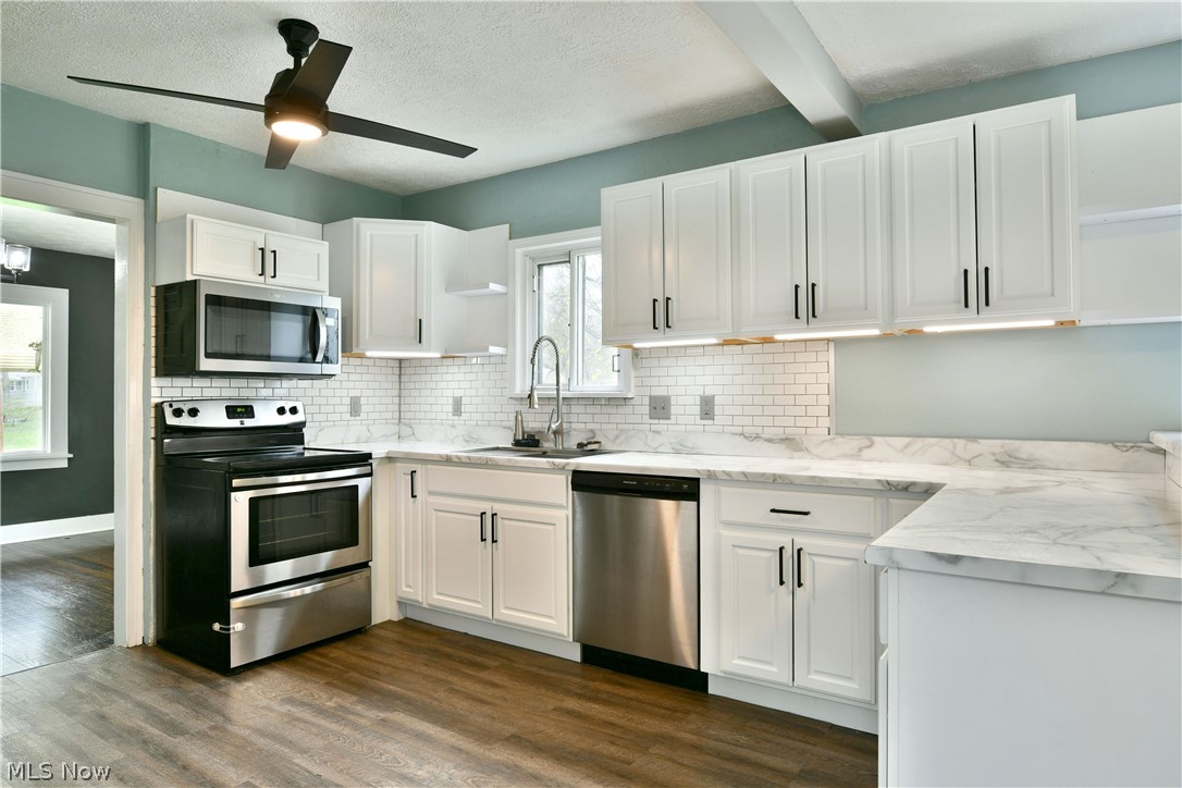 4890 Myrtle Avenue NW Warren OH 44483