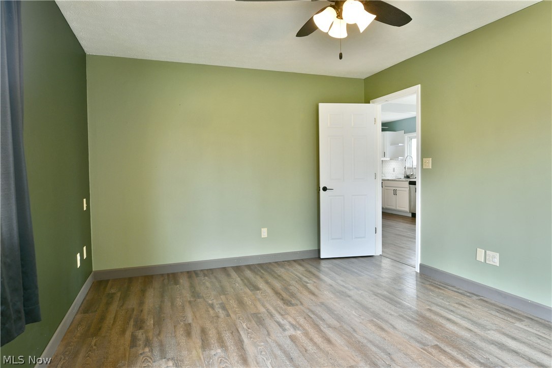 4890 Myrtle Avenue NW Warren OH 44483