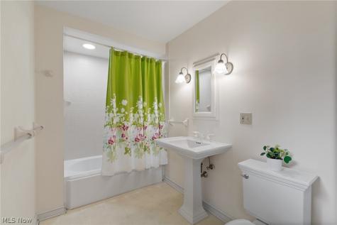 2220 Dorchester Road Wooster OH 44691