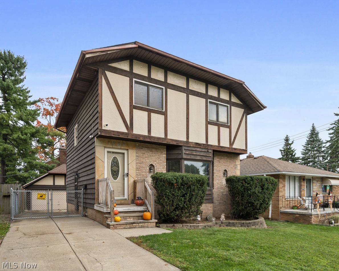1006 Brookview Boulevard Parma OH 44134