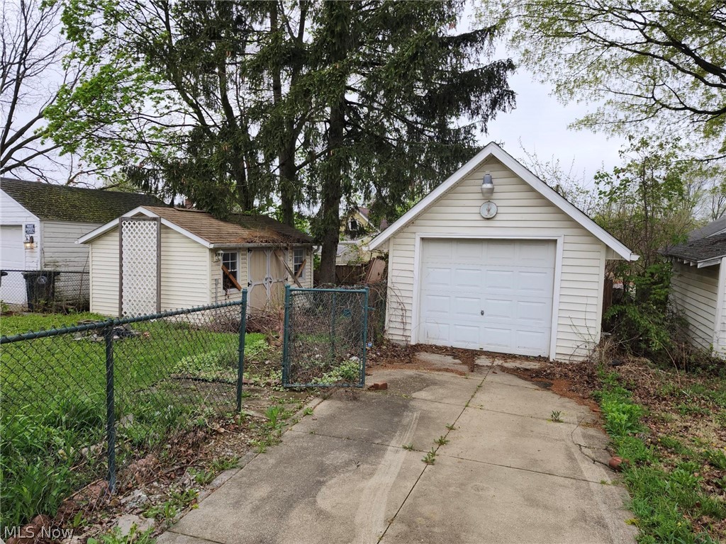 970 Allendale Avenue Akron OH 44306