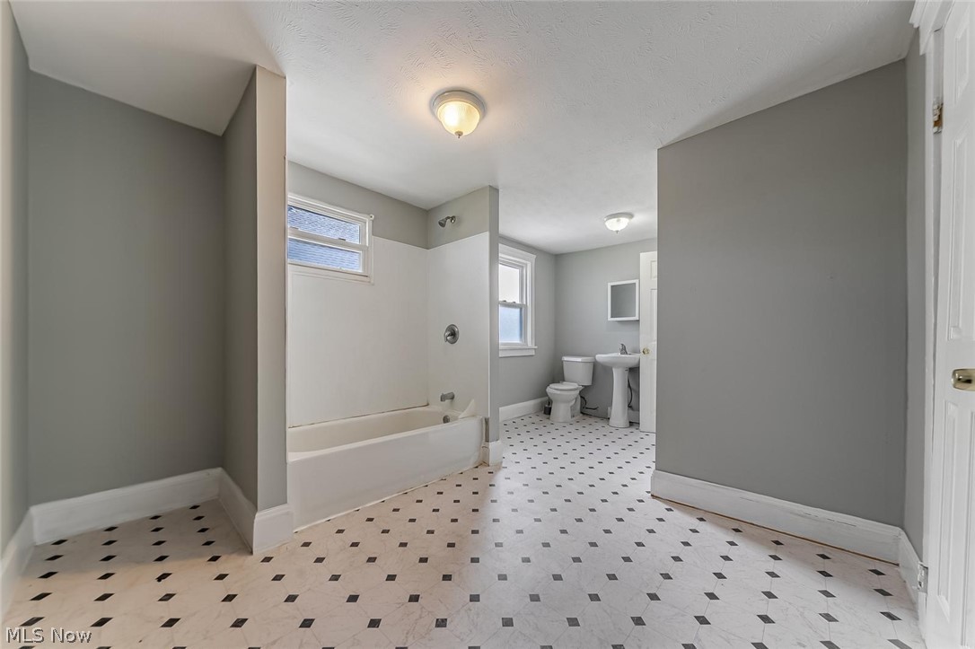 14415 Alder Avenue East Cleveland OH 44112