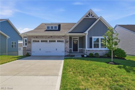 6877 Harrington Court Avenue NE Canton OH 44721