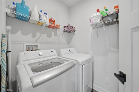 6877 Harrington Court Avenue NE Canton OH 44721