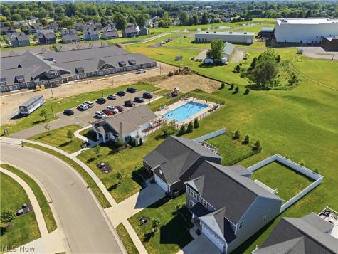 6877 Harrington Court Avenue NE Canton OH 44721