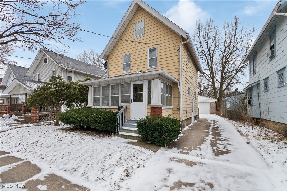 1726 Shaw Avenue Akron OH 44305