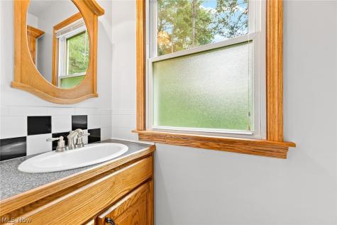4044 Avon Lake Road Litchfield OH 44253