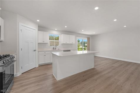 129 Eagle Circle Amherst OH 44001