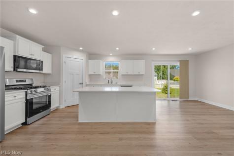 129 Eagle Circle Amherst OH 44001