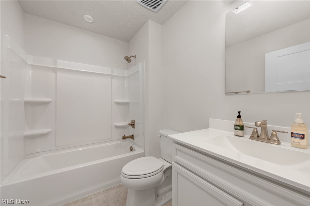 129 Eagle Circle Amherst OH 44001