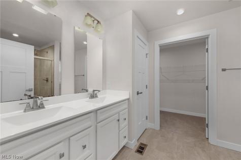 129 Eagle Circle Amherst OH 44001