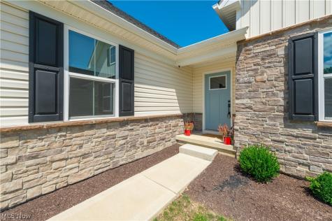 129 Eagle Circle Amherst OH 44001