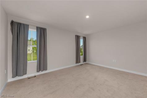 129 Eagle Circle Amherst OH 44001