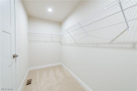 129 Eagle Circle Amherst OH 44001