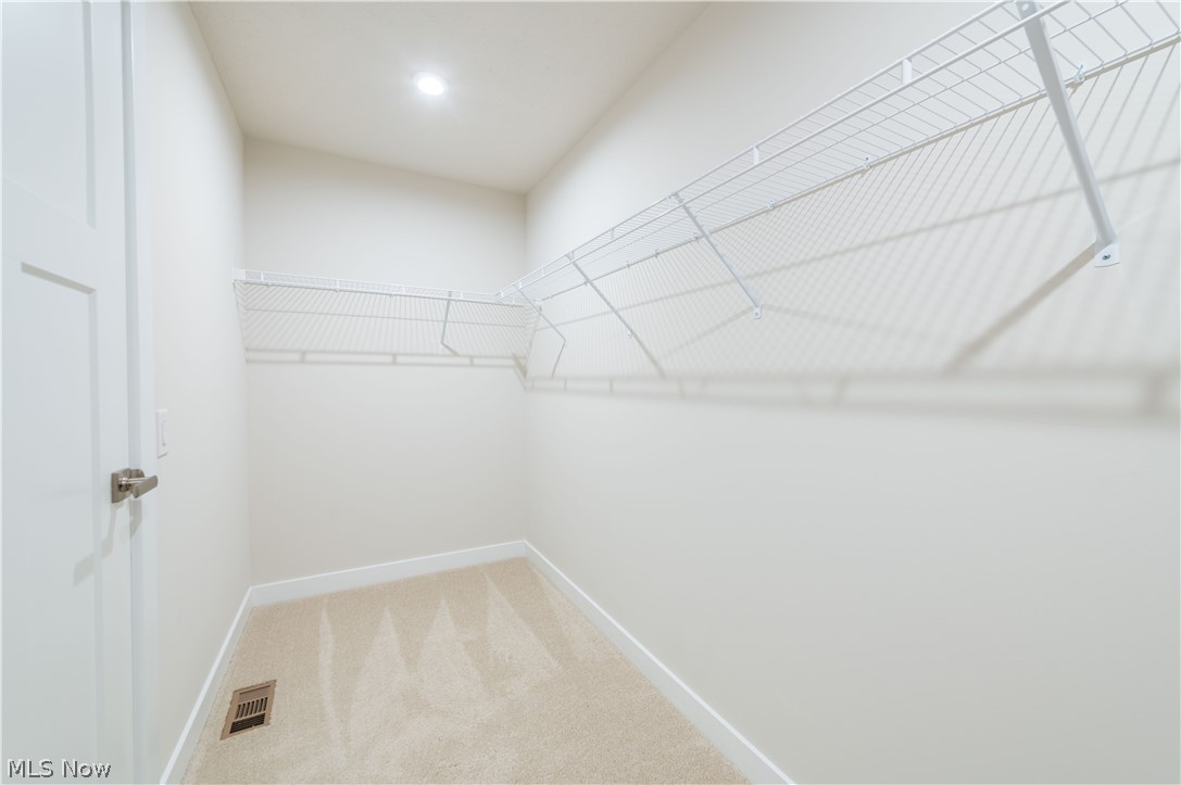 129 Eagle Circle Amherst OH 44001