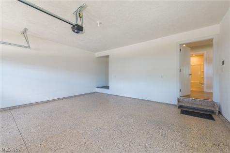 129 Eagle Circle Amherst OH 44001