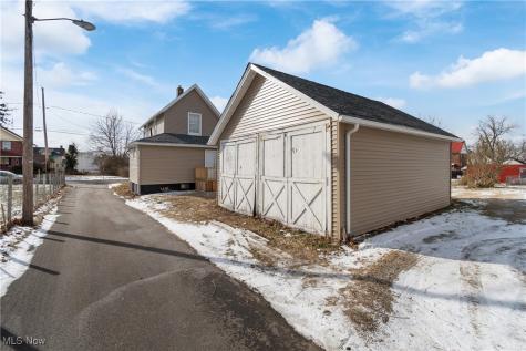 1747 5th Street SE Canton OH 44707