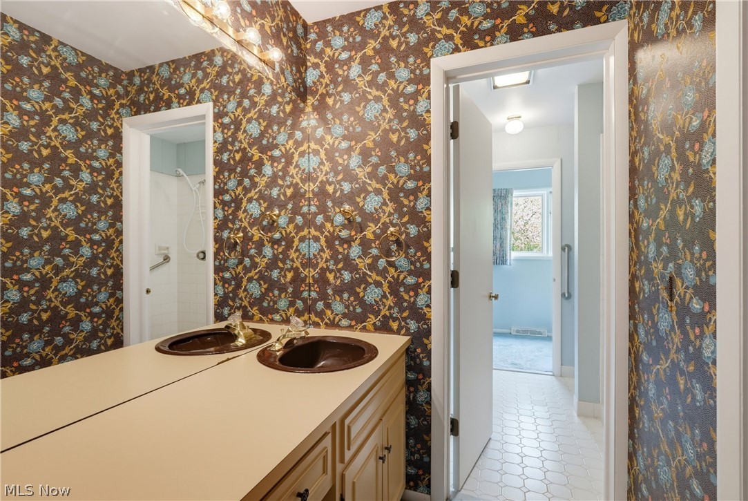 13913 County Line Road Novelty OH 44072