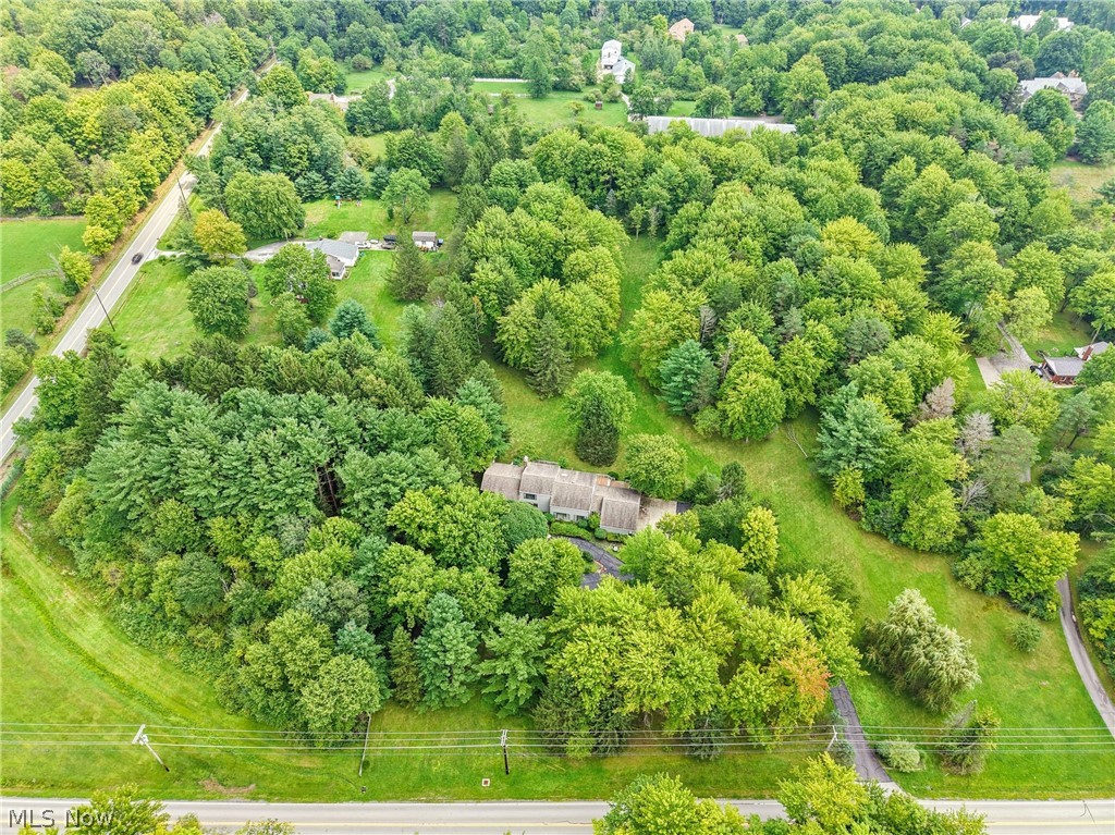 13913 County Line Road Novelty OH 44072