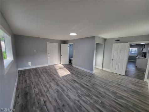13726 Leroy Avenue Cleveland OH 44135