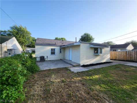 13726 Leroy Avenue Cleveland OH 44135