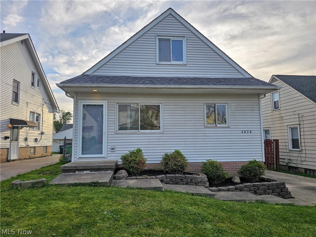 4838 E 86th Street Garfield Heights OH 44125