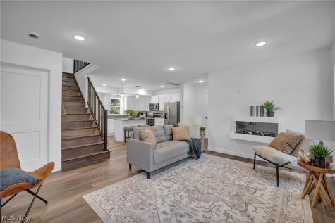 5235 Forest Avenue Maple Heights OH 44137