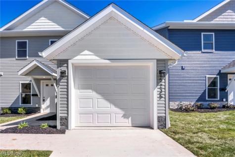 5235 Forest Avenue Maple Heights OH 44137