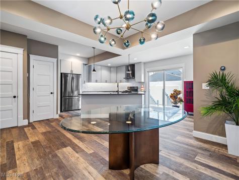 1909 W 74th Street Cleveland OH 44102