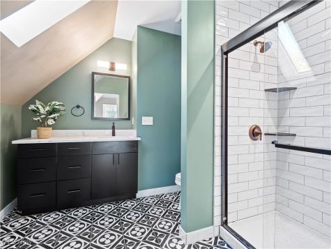 1909 W 74th Street Cleveland OH 44102