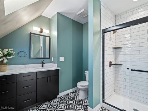 1909 W 74th Street Cleveland OH 44102