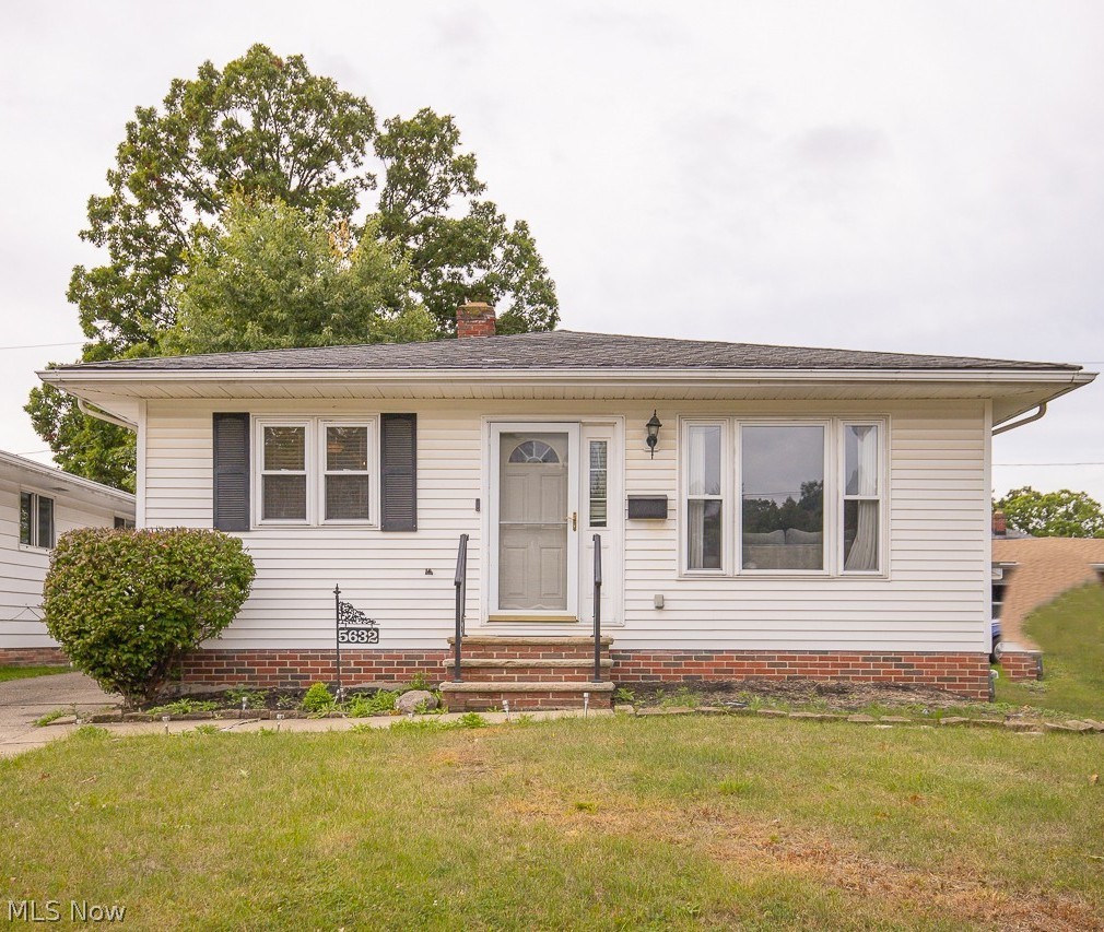 5632 Saxon Drive Garfield Heights OH 44125