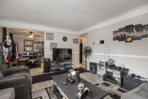 5632 Saxon Drive Garfield Heights OH 44125