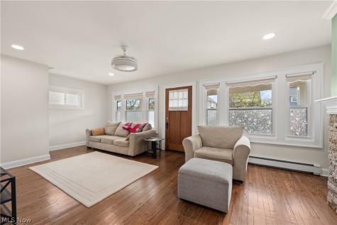 2126 Elbur Avenue Lakewood OH 44107