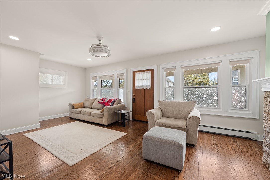 2126 Elbur Avenue Lakewood OH 44107
