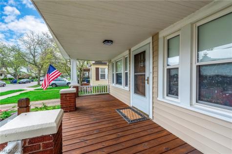 2126 Elbur Avenue Lakewood OH 44107