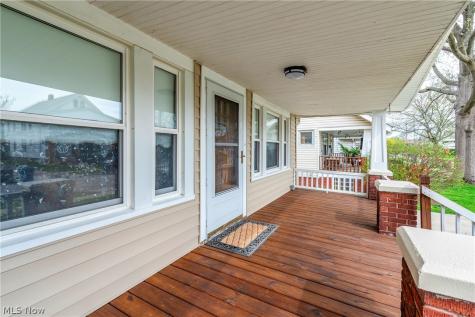 2126 Elbur Avenue Lakewood OH 44107