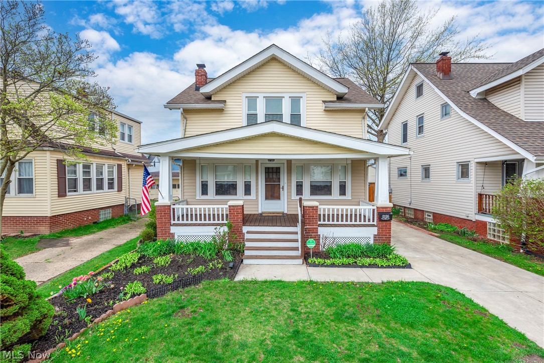 2126 Elbur Avenue Lakewood OH 44107