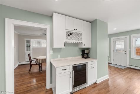 2126 Elbur Avenue Lakewood OH 44107