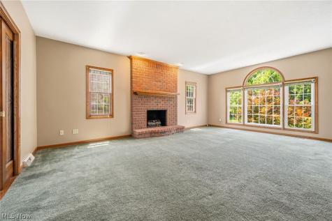 6638 Forestwood Street NW Canton OH 44718