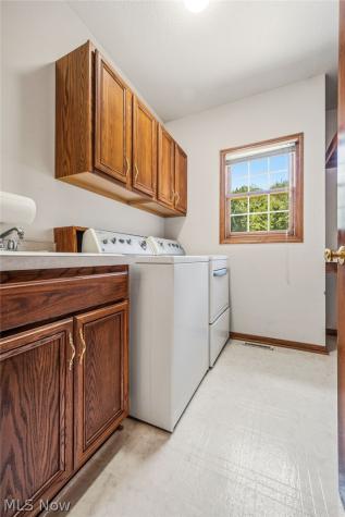 6638 Forestwood Street NW Canton OH 44718