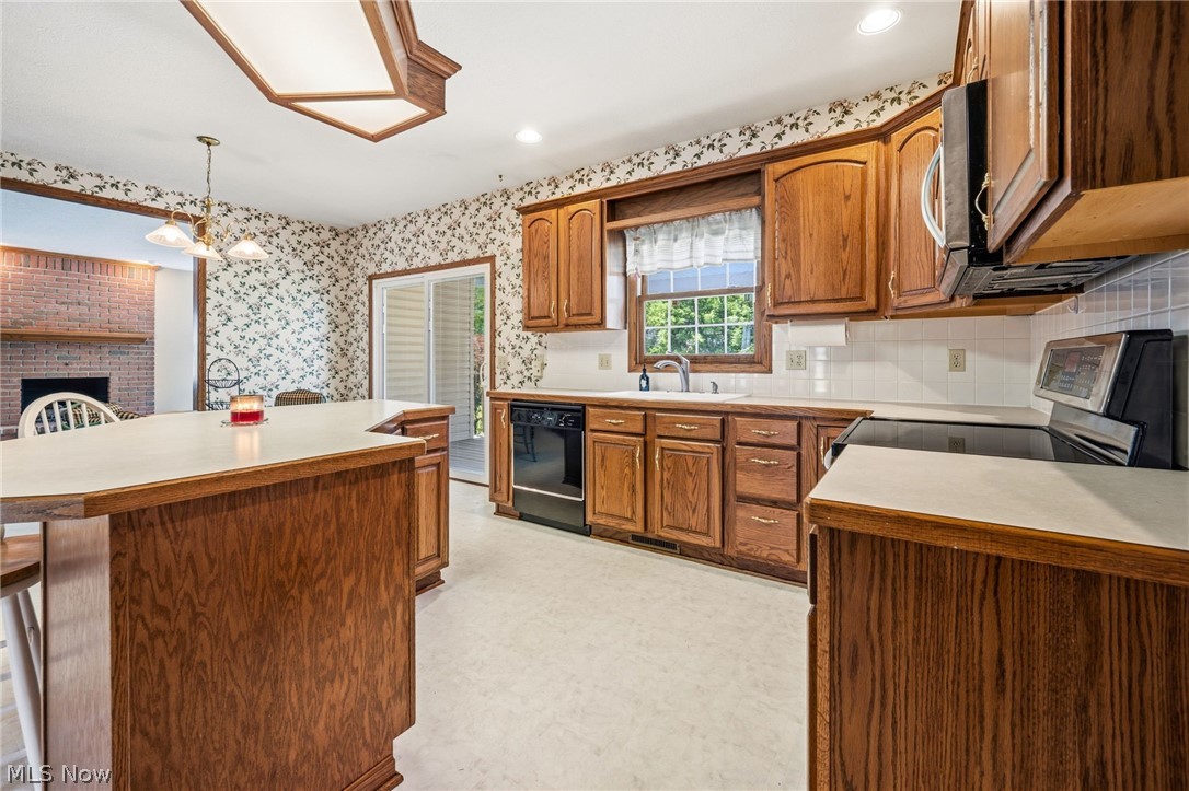 6638 Forestwood Street NW Canton OH 44718