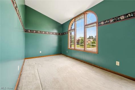 6638 Forestwood Street NW Canton OH 44718