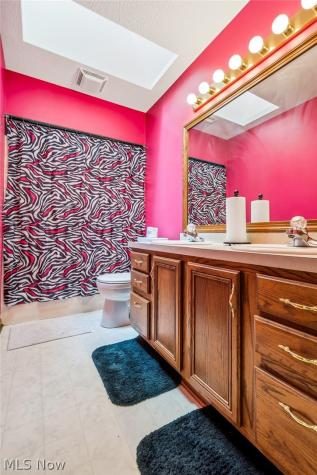 6638 Forestwood Street NW Canton OH 44718
