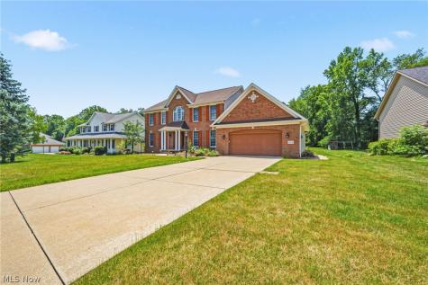 6638 Forestwood Street NW Canton OH 44718