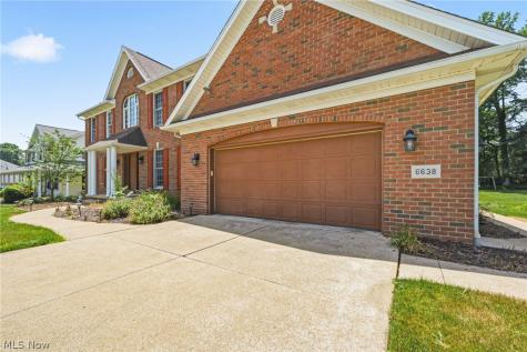 6638 Forestwood Street NW Canton OH 44718