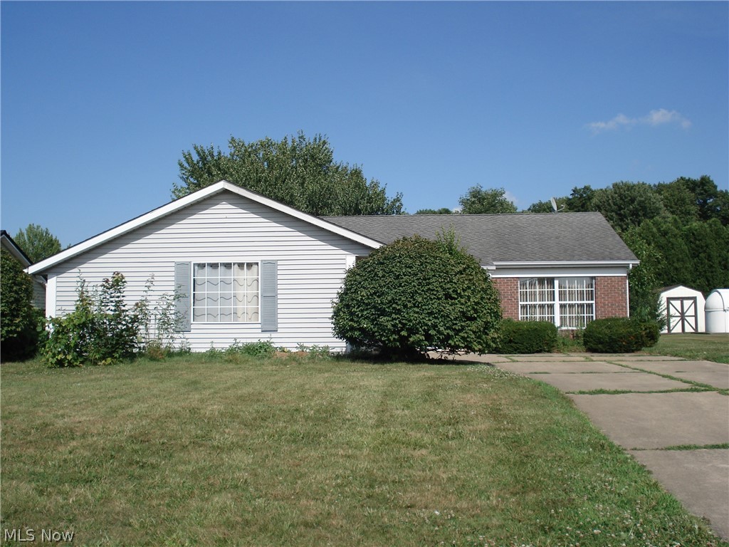 262 W Parkway Drive Madison OH 44057