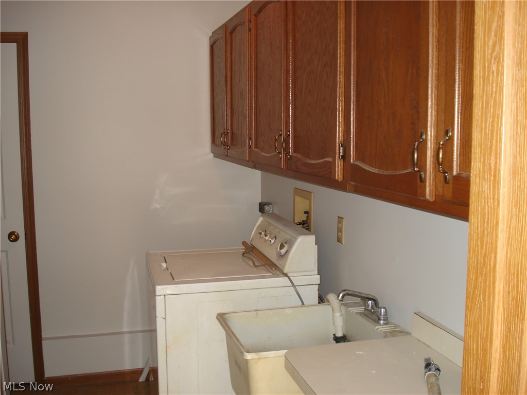 262 W Parkway Drive Madison OH 44057