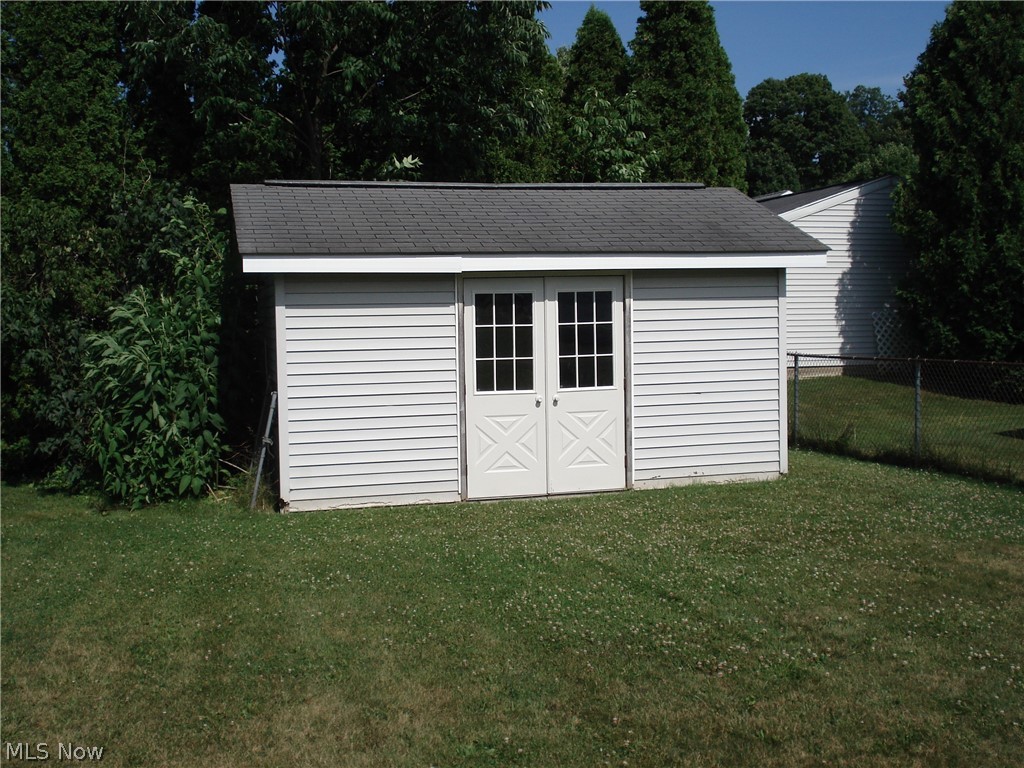 262 W Parkway Drive Madison OH 44057