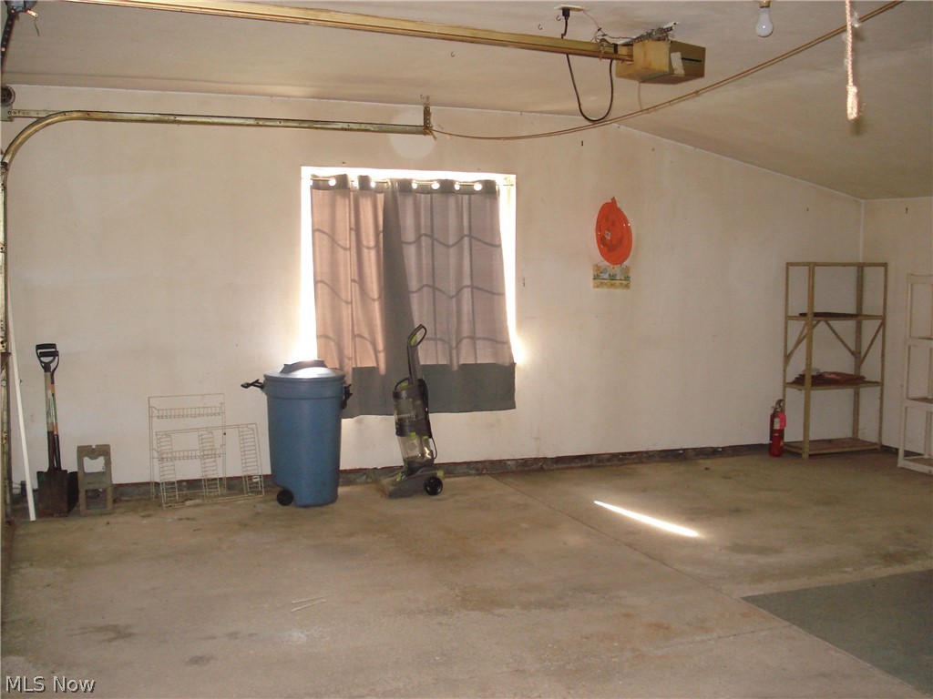 262 W Parkway Drive Madison OH 44057